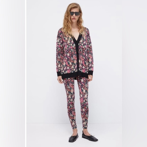 Zara Size M Floral Jacquard Knit Cardigan Sweater and Leggings Set - Picture 2 of 12
